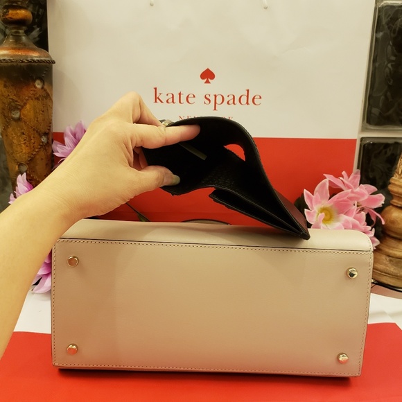 Kate Spade purse shoulder / hand bag crossbody set